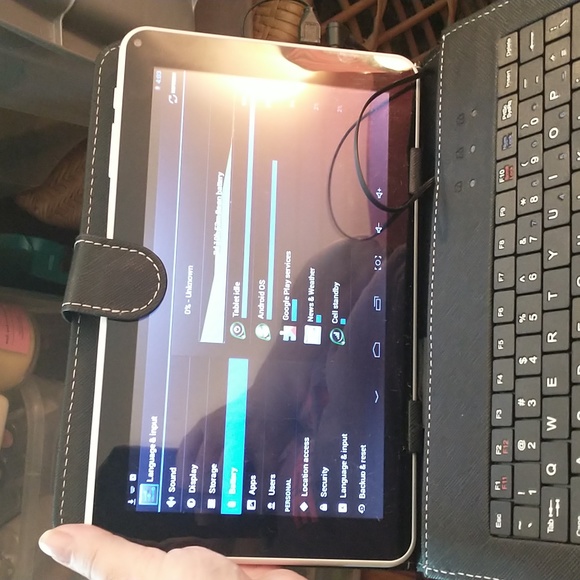 Digital2 D2-961G_MG - Gold Tablet Bundle - Picture 6 of 9